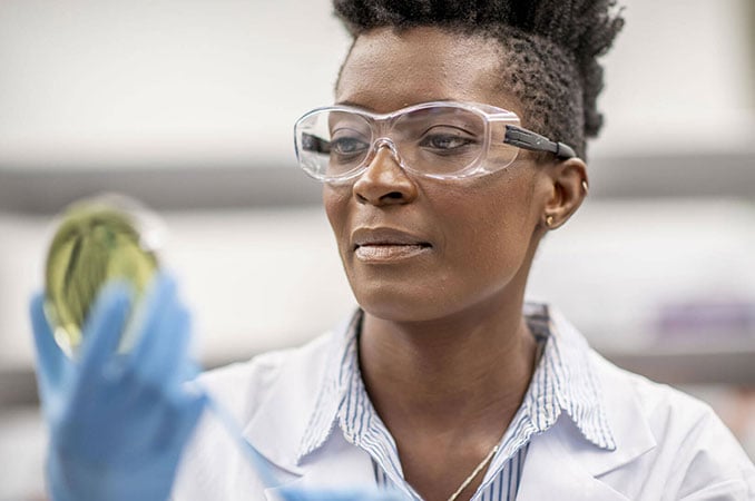 Pathology Assistant in lab Pathology Assistant in lab